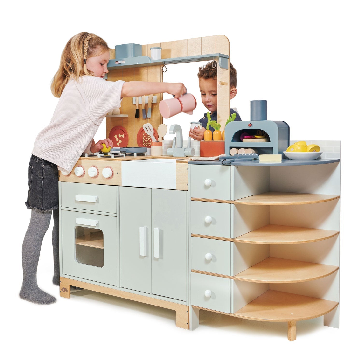 Grand Kitchen