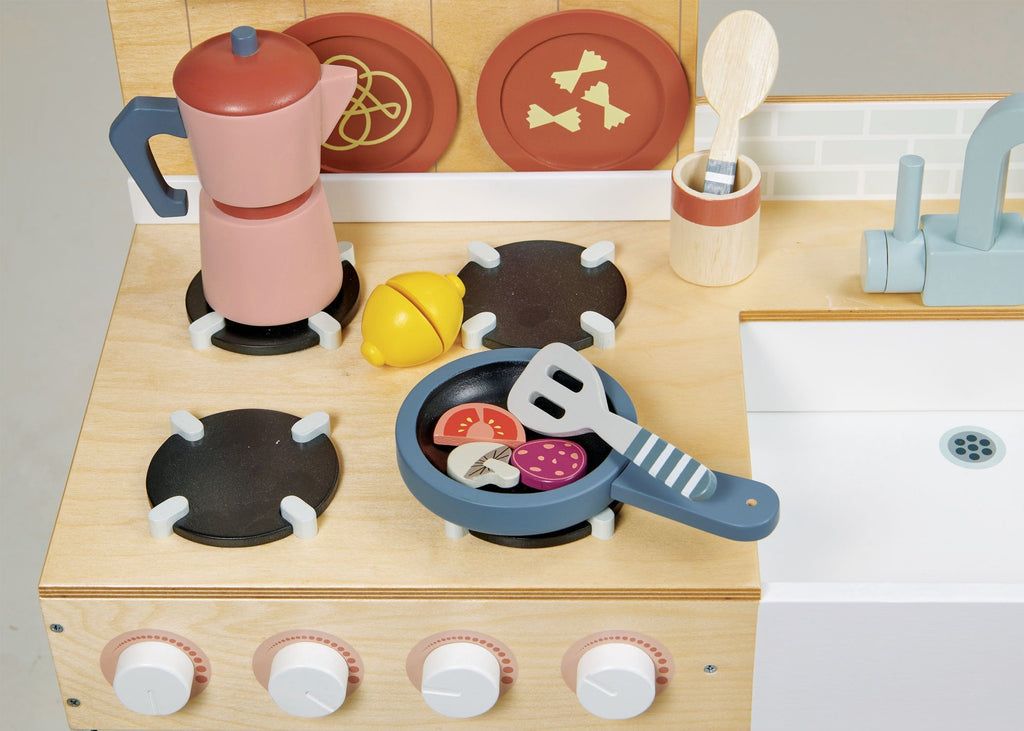 Grand Kitchen
